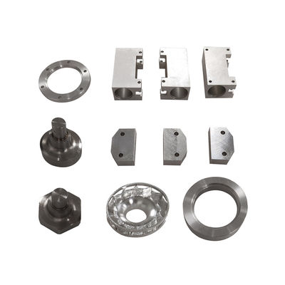 Pièces d'usinage au tour CNC en alliages d'acier selon la demande du client